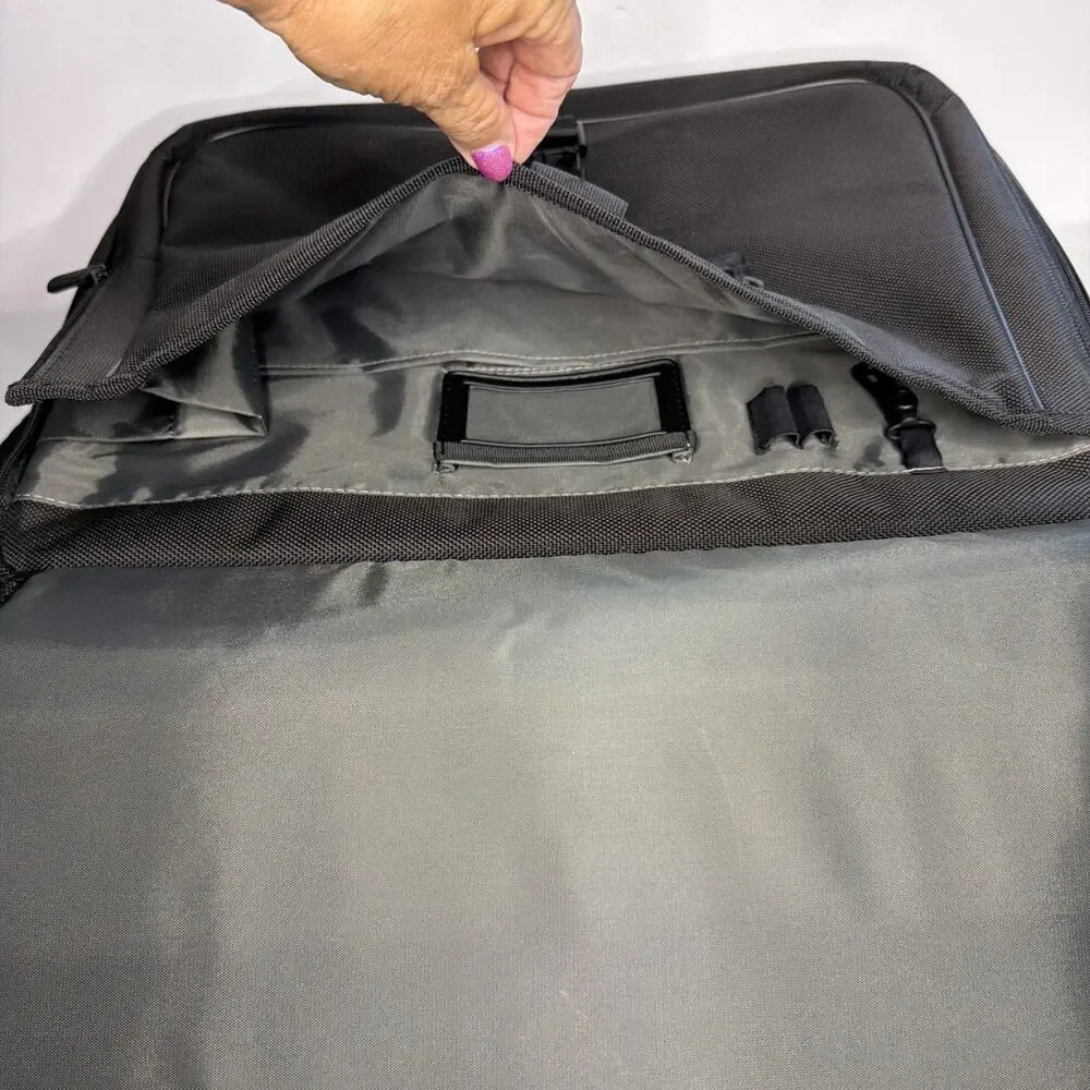 Targus Laptop Bag Expandable Adjustable Shoulder Strap Black Pockets School Gift
